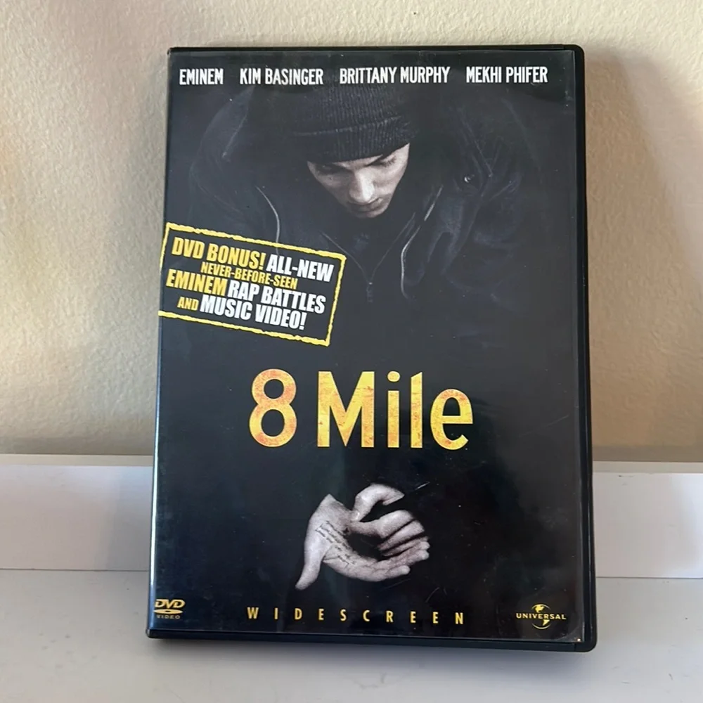 4/$20    8 MILE dvd - Picture 2 of 4